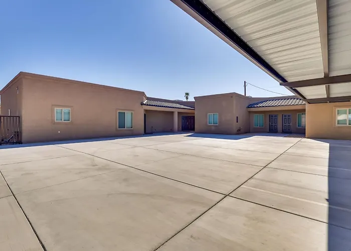 Golf, Hike & Boat! Bright Havasu Apartment *